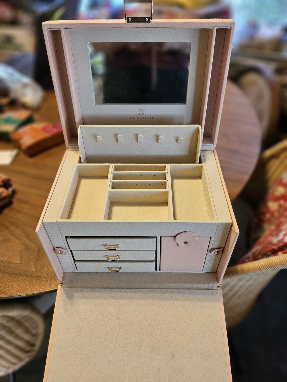 Vlando Pale Pink Faux Leather Multi Drawer Jewelry Organizer Box 10" X 7" X 7"